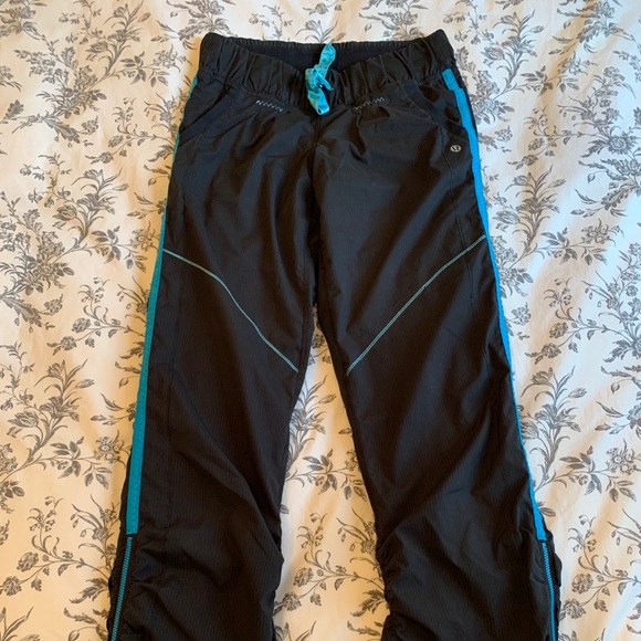 SOLD - Retro lulu cold weather running pants - Picture 4 of 9